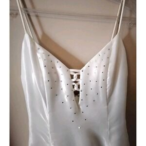 Vintage Gunne Sax Jessica McClintock White Gown w/ Rhinestones On Bodice Size 1